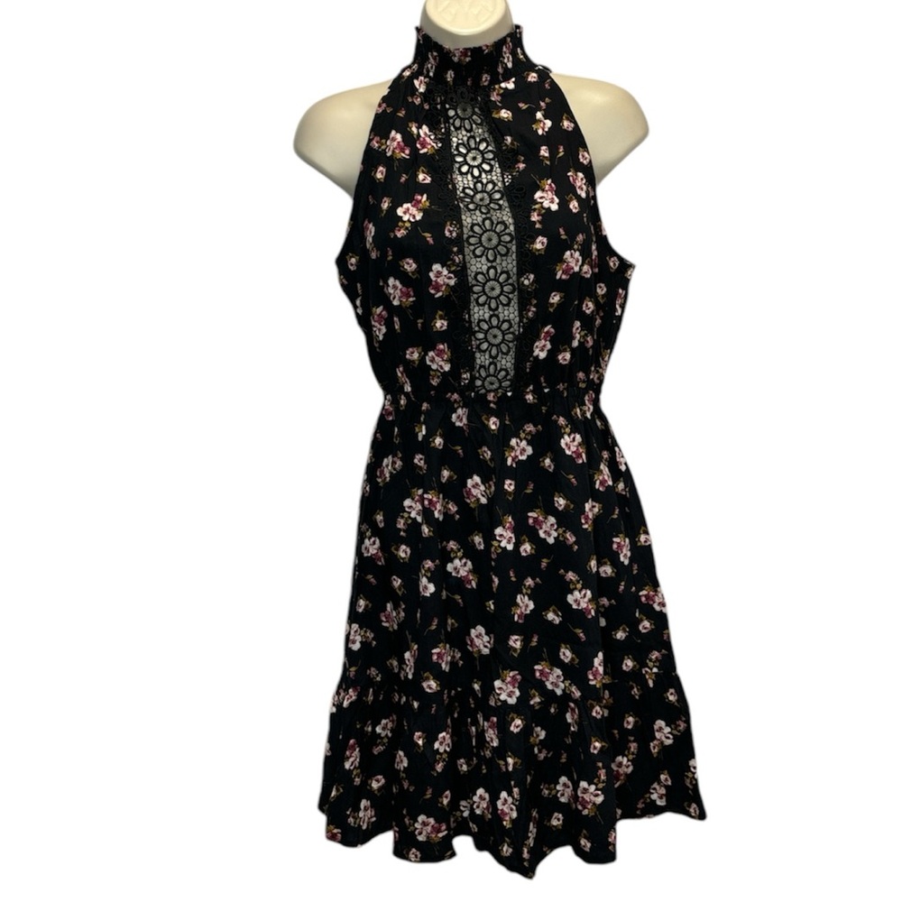 Heart Heels Women's Smocked Neckline Godet Skirt Sleeveless Mini Dress Size M